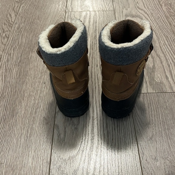 Joe Fresh Kids winter/snow boots size 8 - Picture 2 of 3